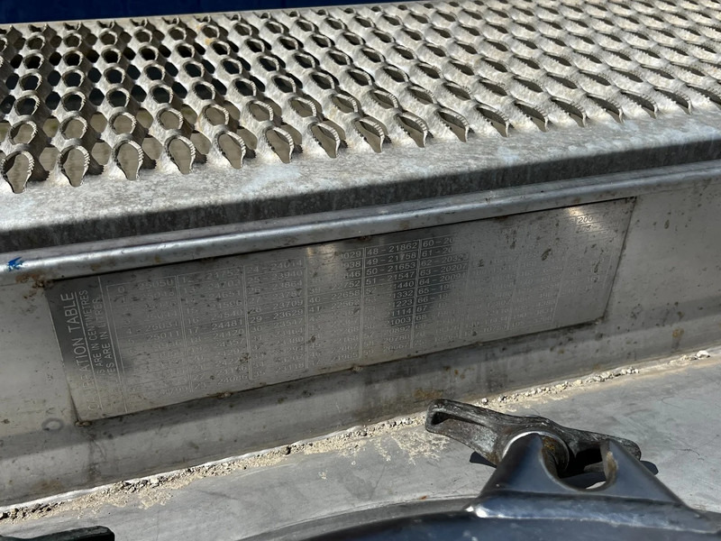 CIMC 20FT ISO, 25.090L/1-COMP/3 BAFFELS/4 manholes, ADR valid until 11/2026 в лизинг CIMC 20FT ISO, 25.090L/1-COMP/3 BAFFELS/4 manholes, ADR valid until 11/2026: фото 13