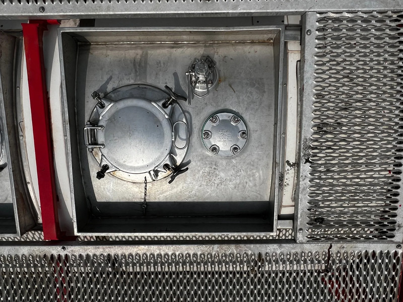 CIMC 20FT ISO, 25.100L/1-COMP/3 BAFFELS/4 manholes, ADR valid until 02/2025 в лизинг CIMC 20FT ISO, 25.100L/1-COMP/3 BAFFELS/4 manholes, ADR valid until 02/2025: фото 13