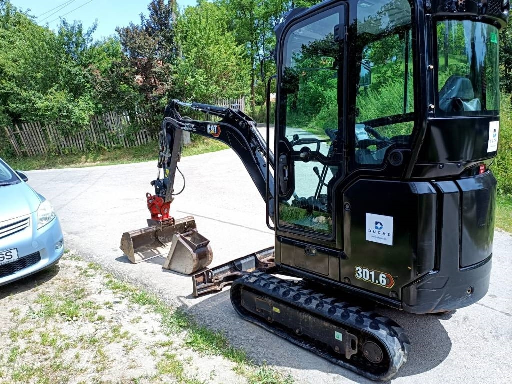 CATERPILLAR 301.6 05A - Мини-экскаватор: фото 4 CATERPILLAR 301.6 05A - Мини-экскаватор: фото 4