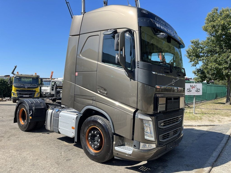 Volvo FH 460 LNG GAS ADR - ACC - Dynamic Steering - I-park Cool - Lane Keeping Support - collision warning - leather - ... BE Truck - Тягач: фото 1