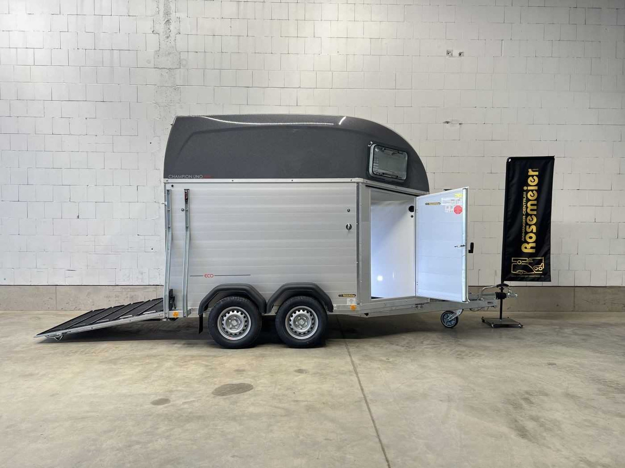 BOECKMANN Champion Uno Esprit Eco Pferdeanhänger - Прицеп-коневоз: фото 1 BOECKMANN Champion Uno Esprit Eco Pferdeanhänger - Прицеп-коневоз: фото 1