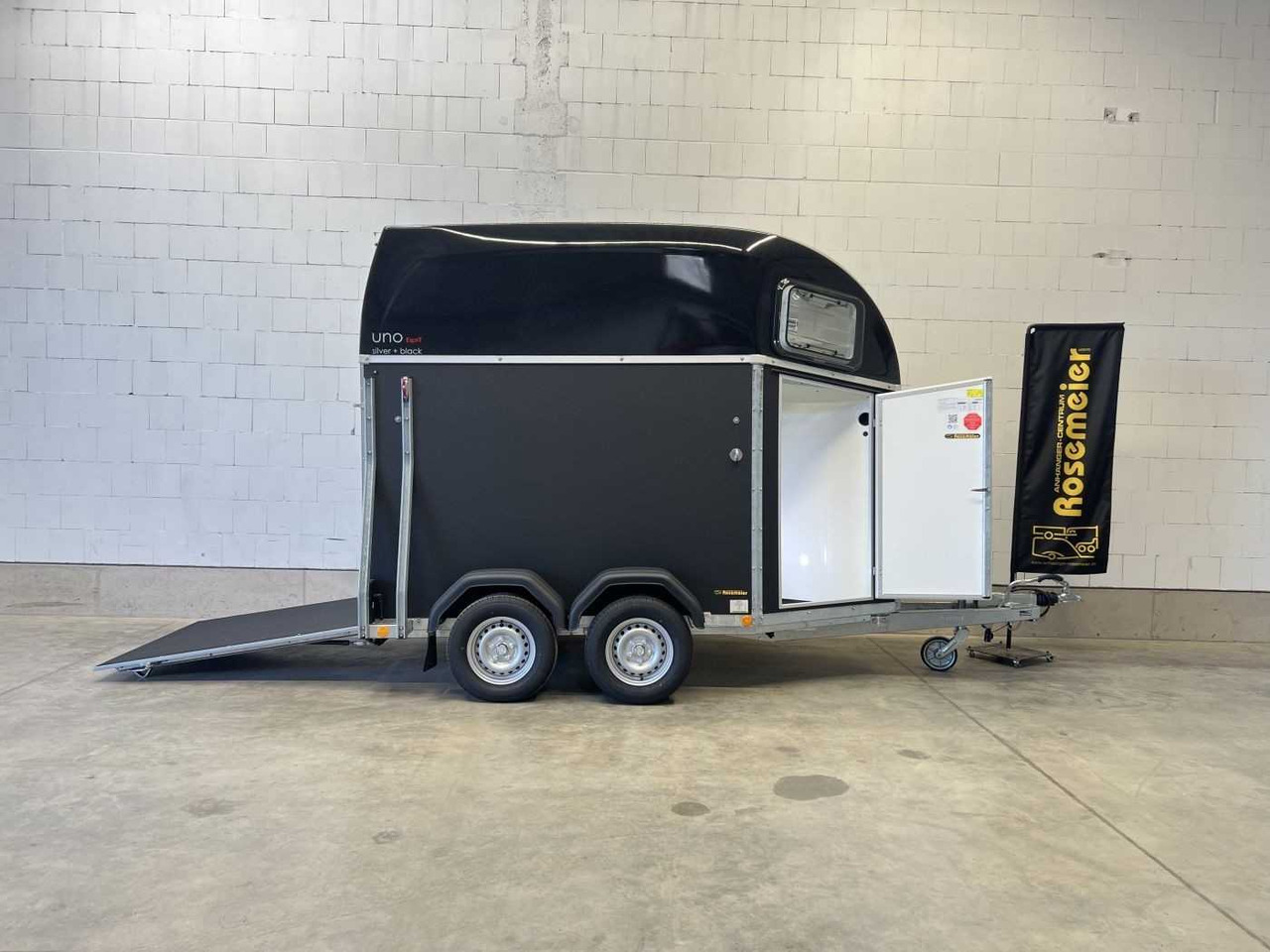 BOECKMANN Uno Esprit silv+bl SK ALB Pferdeanhänger - Прицеп-коневоз: фото 1 BOECKMANN Uno Esprit silv+bl SK ALB Pferdeanhänger - Прицеп-коневоз: фото 1