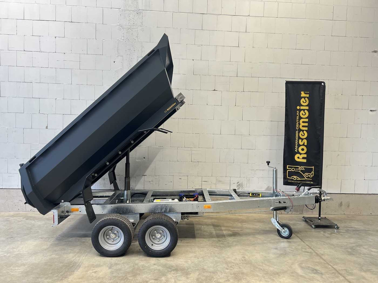 FENDT Dumper 2-27 Muldenkipper - Самосвальный прицеп: фото 1 FENDT Dumper 2-27 Muldenkipper - Самосвальный прицеп: фото 1