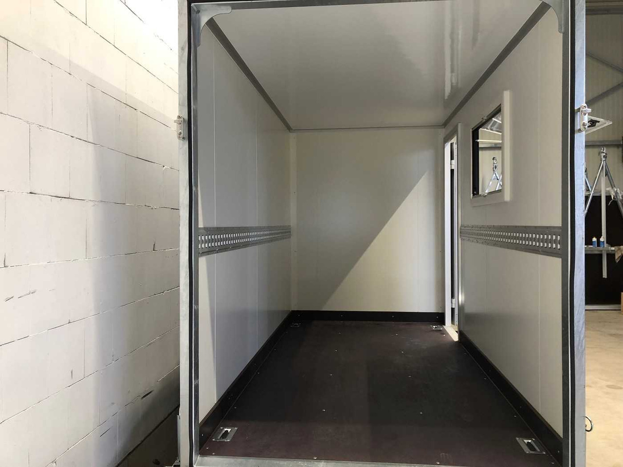 VEZEKO TK B 15.30 Rampe, Tür, Fenster Kofferanhänger в лизинг VEZEKO TK B 15.30 Rampe, Tür, Fenster Kofferanhänger: фото 22