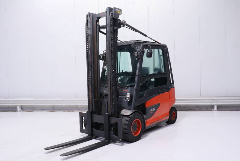 Linde E 45 - Электропогрузчик: фото 1 Linde E 45 - Электропогрузчик: фото 1