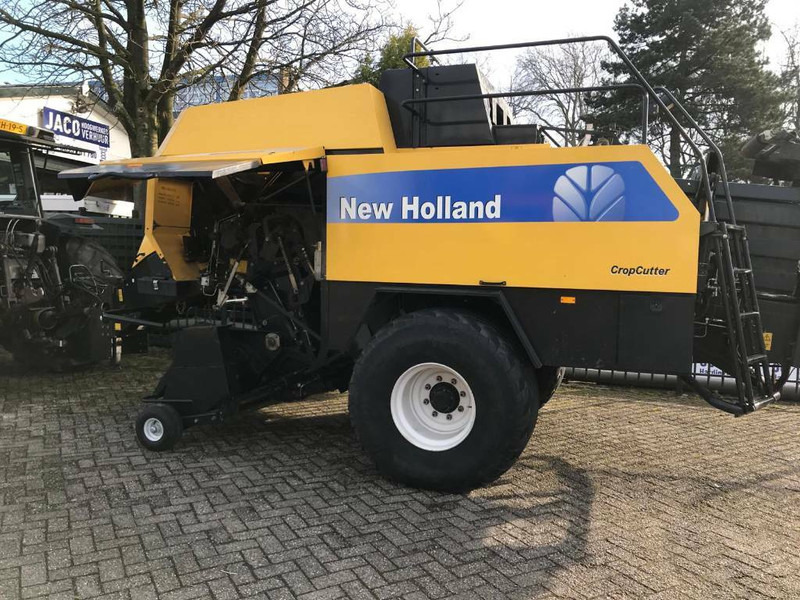 New Holland BB 940 A - Сельскохозяйственная техника: фото 1 New Holland BB 940 A - Сельскохозяйственная техника: фото 1