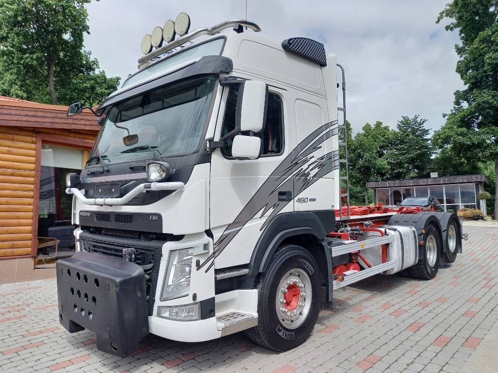 Volvo FM 6x2, EURO6, HIAB 18T - Крюковой мультилифт: фото 1 Volvo FM 6x2, EURO6, HIAB 18T - Крюковой мультилифт: фото 1
