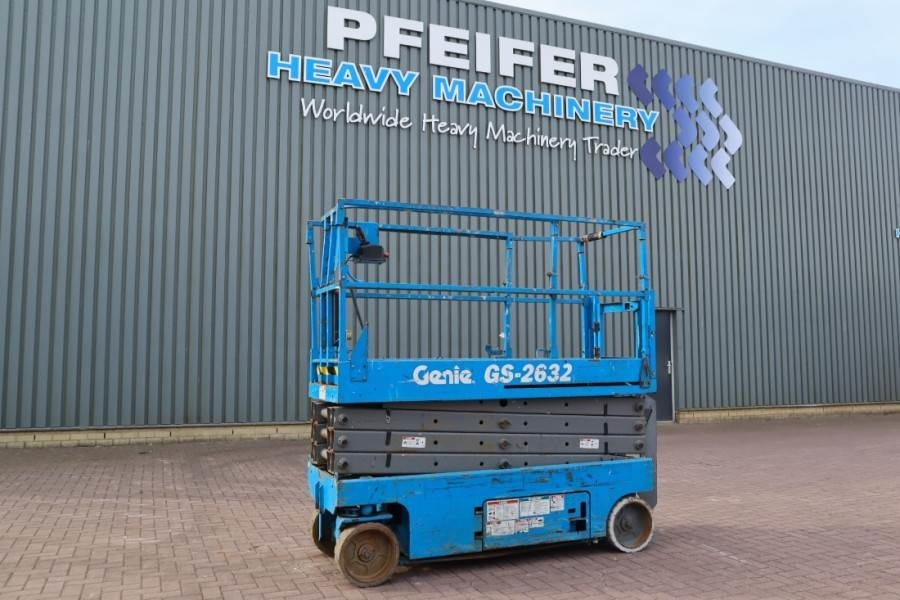 Genie GS2632 Electric, Working Height 10m, 227kg Capacit - Ножничный подъемник: фото 1 Genie GS2632 Electric, Working Height 10m, 227kg Capacit - Ножничный подъемник: фото 1