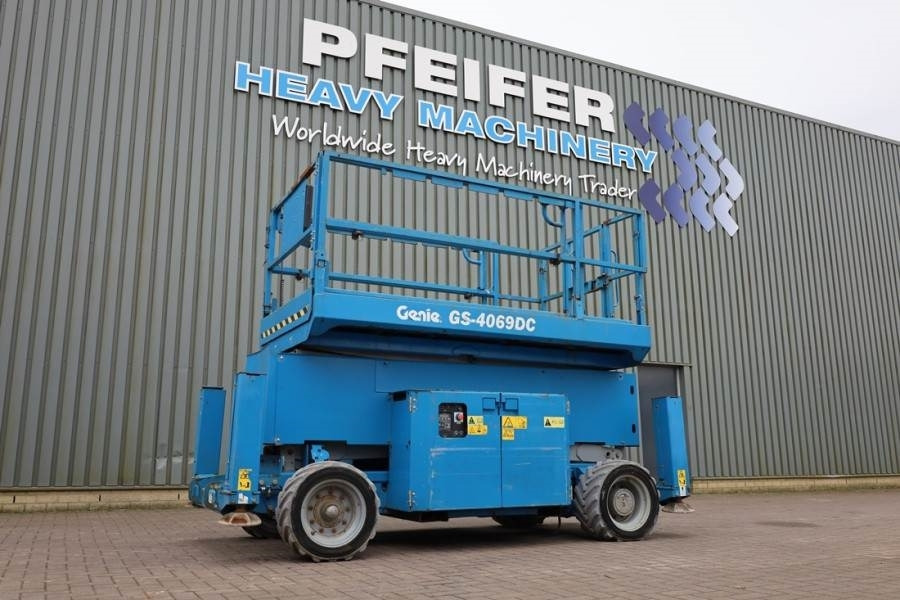 Genie GS4069 Electric, 14m Working Height, 363kg Capacit - Ножничный подъемник: фото 1 Genie GS4069 Electric, 14m Working Height, 363kg Capacit - Ножничный подъемник: фото 1