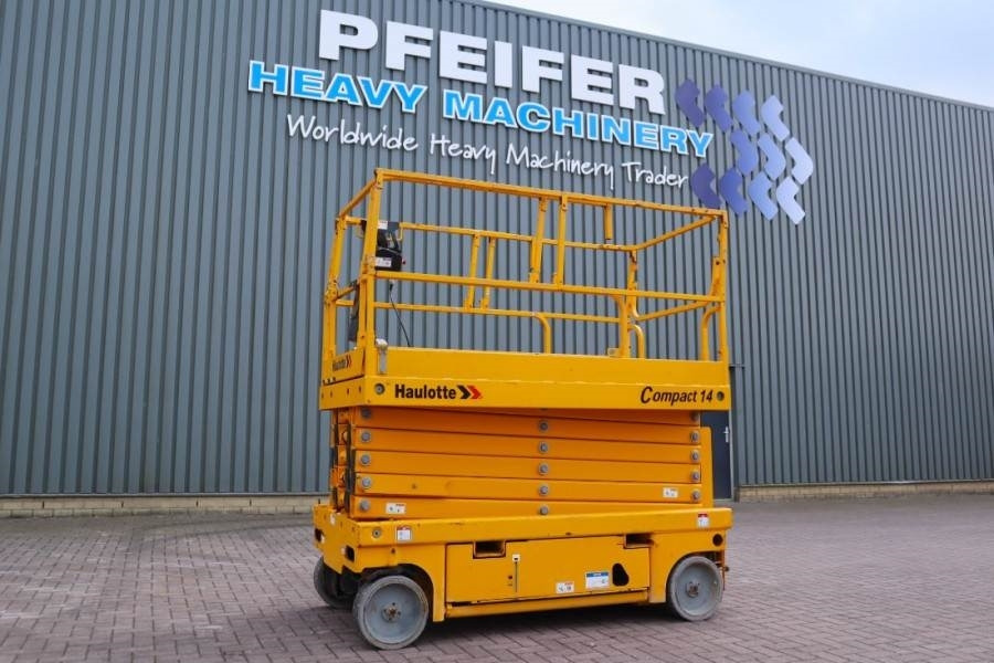 Haulotte Compact 14 Electric, 14m Working Height, 350kg Cap - Ножничный подъемник: фото 1 Haulotte Compact 14 Electric, 14m Working Height, 350kg Cap - Ножничный подъемник: фото 1