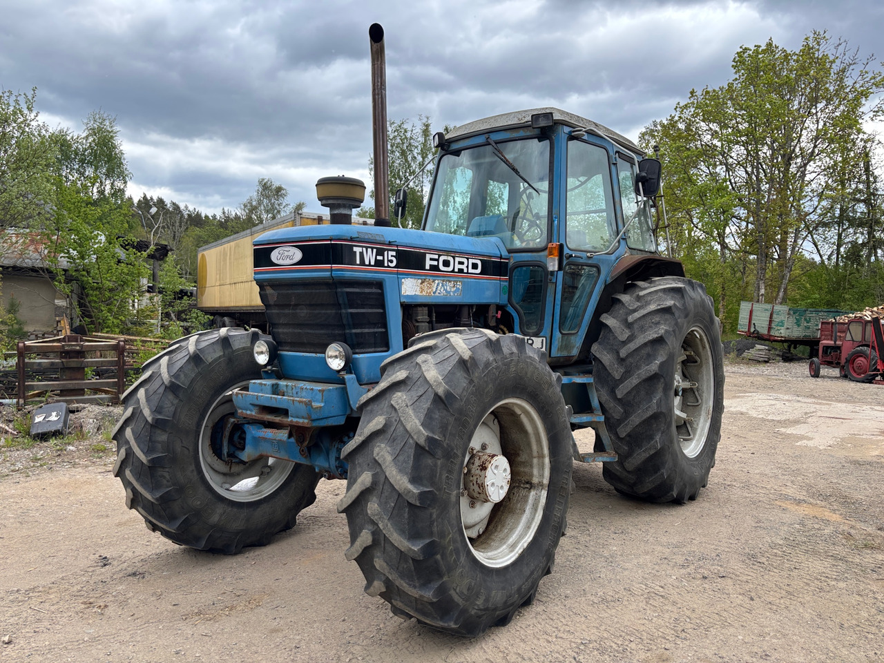 Ford TW-15 - Трактор: фото 1 Ford TW-15 - Трактор: фото 1