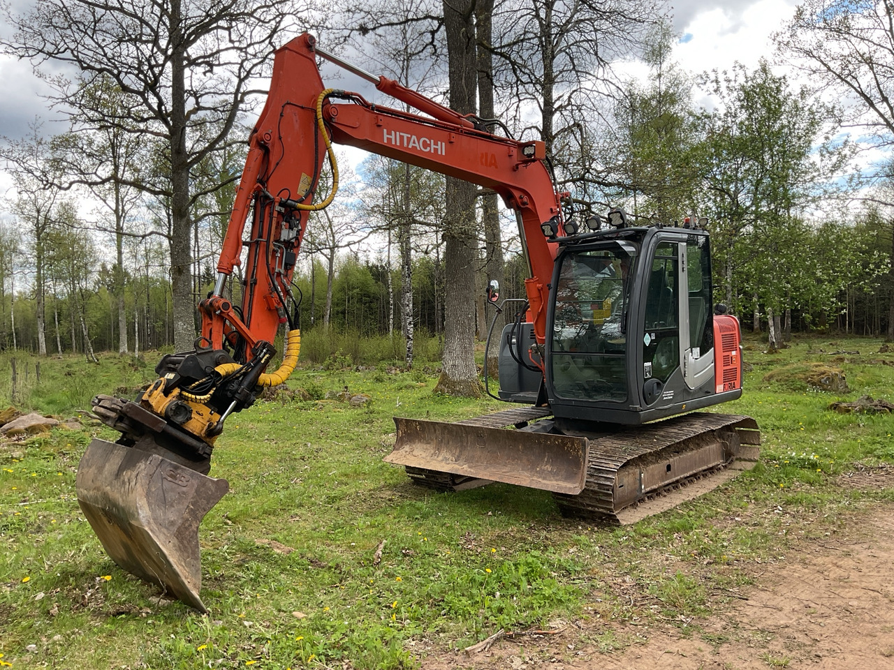 Hitachi ZX 70LC - Экскаватор: фото 1 Hitachi ZX 70LC - Экскаватор: фото 1