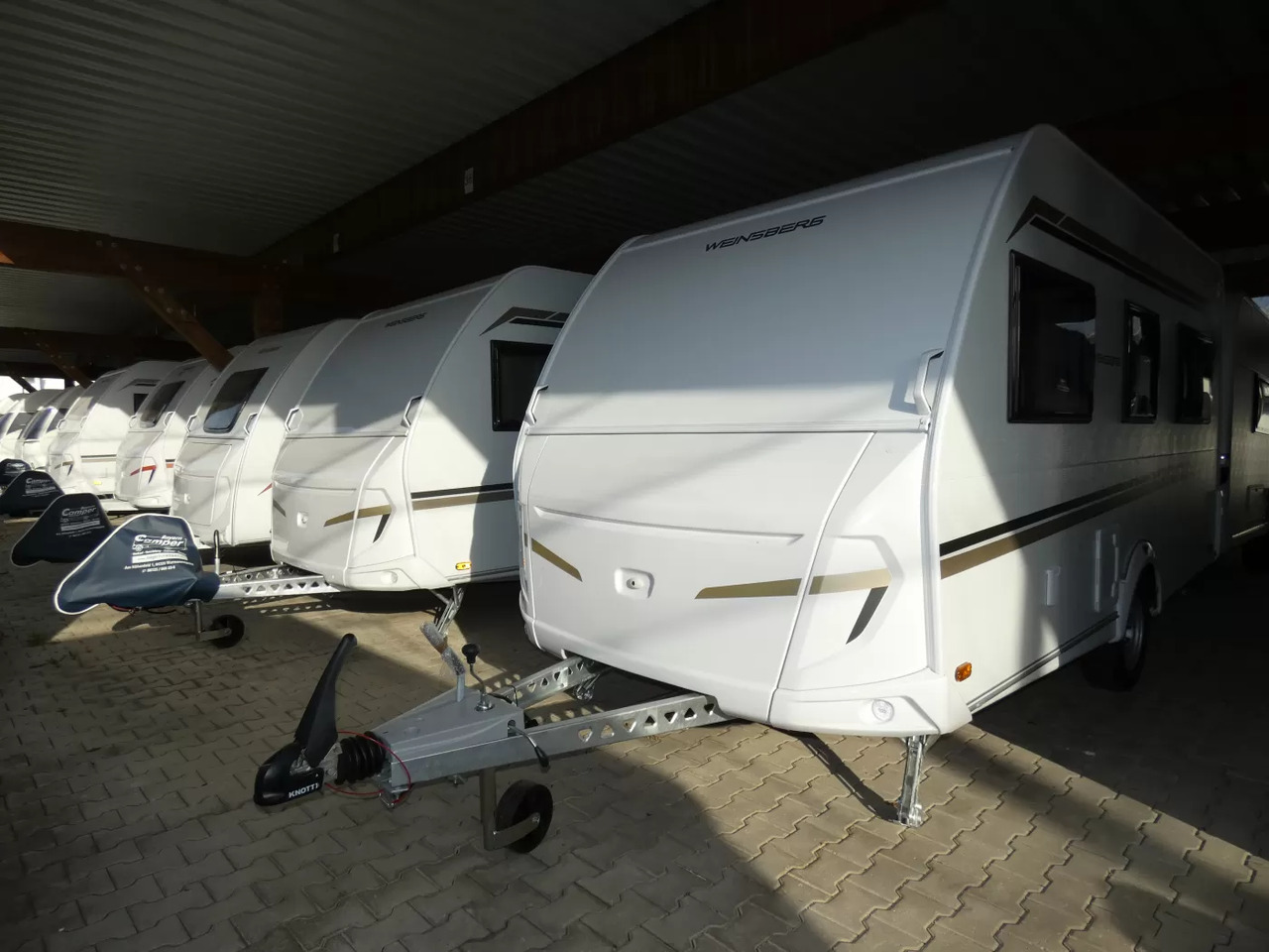 Wohnwagen Weinsberg CaraOne 420 QD #0143 - Прицеп дача: фото 1 Wohnwagen Weinsberg CaraOne 420 QD #0143 - Прицеп дача: фото 1
