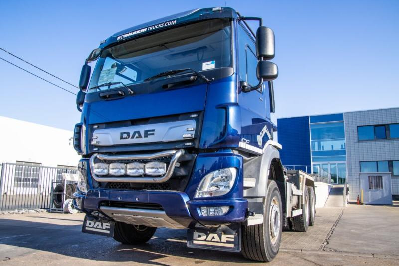 DAF CF 450+E6+INTARDER - Крюковой мультилифт: фото 4 DAF CF 450+E6+INTARDER - Крюковой мультилифт: фото 4