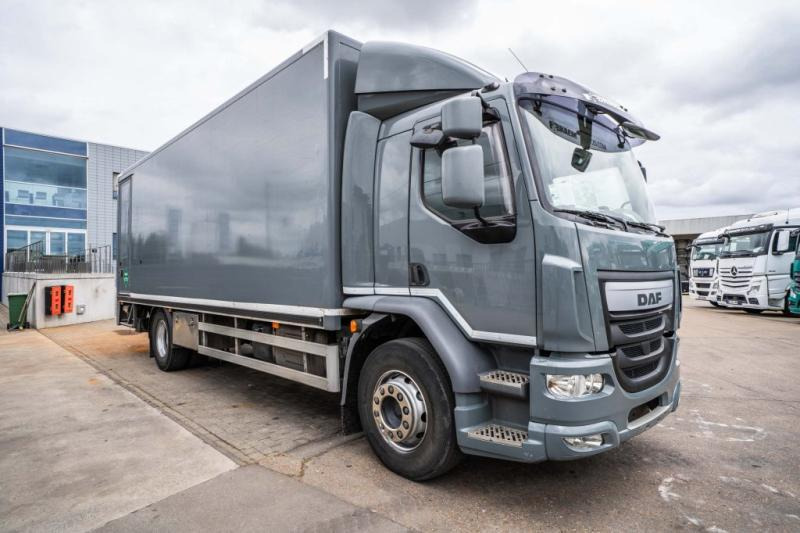 DAF LF 55.220(19 T-E6 )+DHOLLANDIA 2TON - Грузовик с закрытым кузовом: фото 2 DAF LF 55.220(19 T-E6 )+DHOLLANDIA 2TON - Грузовик с закрытым кузовом: фото 2
