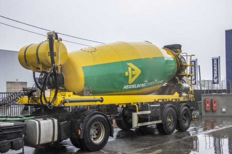 DE BUF BETON MIXER/MALAXEUR/MISCHER-12M3 - Полуприцеп бетоносмеситель: фото 1