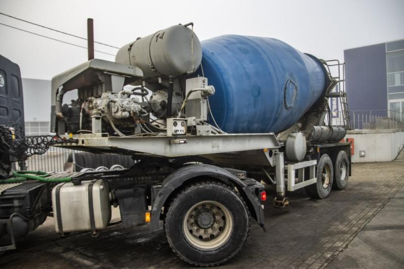 Mol BETON MIXER/MALAXEUR/MISCHER 12M3+MOTOR/MOTEUR - Полуприцеп бетоносмеситель: фото 1