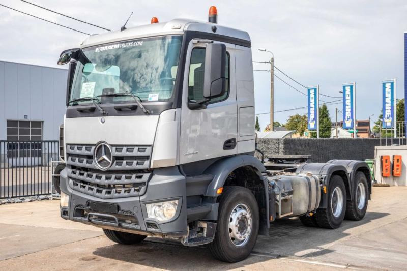 Mercedes AROCS 2645 BLS-6X4 - Тягач: фото 1