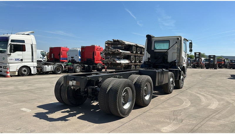 DAF 85 CF 430 (EURO 3 / MANUAL GEARBOX / BOITE MANUELLE / BIG HUB / 8X4 / STEEL SUSP. / LAMES) - Грузовик-шасси: фото 4 DAF 85 CF 430 (EURO 3 / MANUAL GEARBOX / BOITE MANUELLE / BIG HUB / 8X4 / STEEL SUSP. / LAMES) - Грузовик-шасси: фото 4