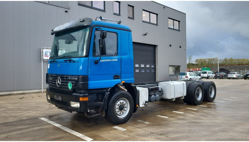 Mercedes-Benz ACTROS 2640 (GRAND PONT / EPS / MP1 / 6X4 / 10 ROUES) - Грузовик-шасси: фото 1 Mercedes-Benz ACTROS 2640 (GRAND PONT / EPS / MP1 / 6X4 / 10 ROUES) - Грузовик-шасси: фото 1