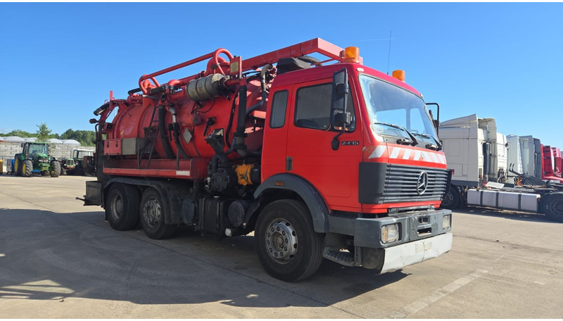 Mercedes-Benz SK 2435 (15.000 L / V8 AVEC 2X TURBO / BOITE MANUELLE / TRES BONNE ETAT / GRAND PONT) - Ассенизатор: фото 3 Mercedes-Benz SK 2435 (15.000 L / V8 AVEC 2X TURBO / BOITE MANUELLE / TRES BONNE ETAT / GRAND PONT) - Ассенизатор: фото 3