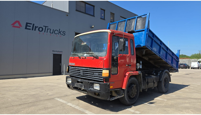Volvo FL 6 - 14 (MANUAL PUMP / POMPE MANUELLE) - Самосвал: фото 1 Volvo FL 6 - 14 (MANUAL PUMP / POMPE MANUELLE) - Самосвал: фото 1