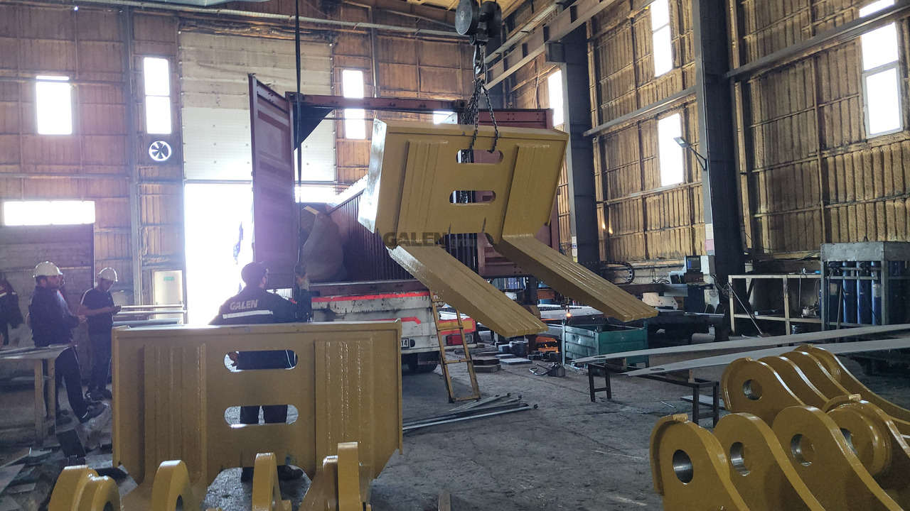 CATERPILLAR 988 Marble Attachments - Вилы для Колёсных погрузчиков: фото 1 CATERPILLAR 988 Marble Attachments - Вилы для Колёсных погрузчиков: фото 1