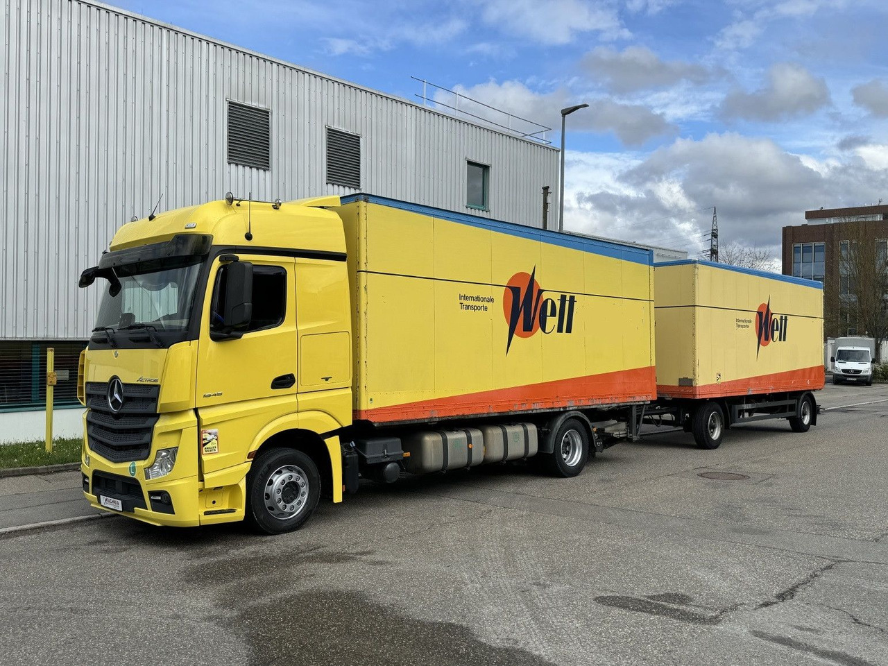 Mercedes-Benz Actros 1845 LL Gr.Haus AWL-Möbelkoffer ULBW - Грузовик с закрытым кузовом: фото 2 Mercedes-Benz Actros 1845 LL Gr.Haus AWL-Möbelkoffer ULBW - Грузовик с закрытым кузовом: фото 2