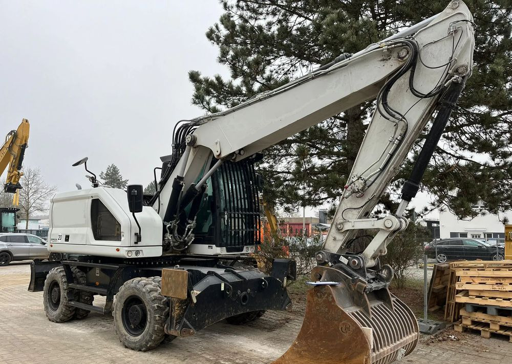 Caterpillar 318, 2021 ROK, 2200 MTH, ROTOTILT R5 - Колёсный экскаватор: фото 1