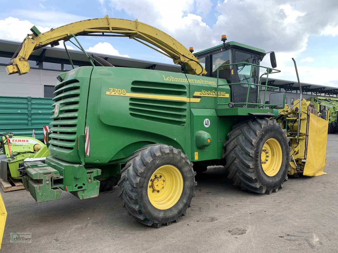John Deere 7700 - Кормоуборочный комбайн: фото 2 John Deere 7700 - Кормоуборочный комбайн: фото 2