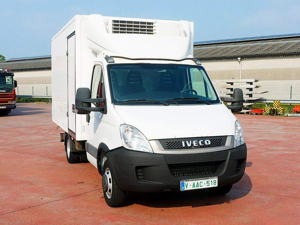 Iveco 35C13 DAILY KUHLKOFFER 3.90m THERMOKING V500 -20 - Фургон-рефрижератор: фото 1 Iveco 35C13 DAILY KUHLKOFFER 3.90m THERMOKING V500 -20 - Фургон-рефрижератор: фото 1