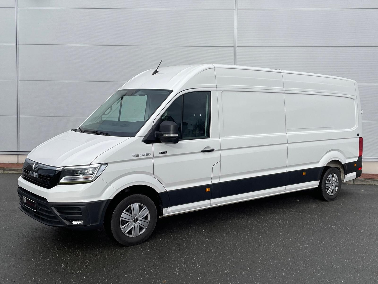 MAN TGE 3.180 L4H3 Kasten 4x4 Autom LED STANDHZ ACC - Легковой автомобиль: фото 1