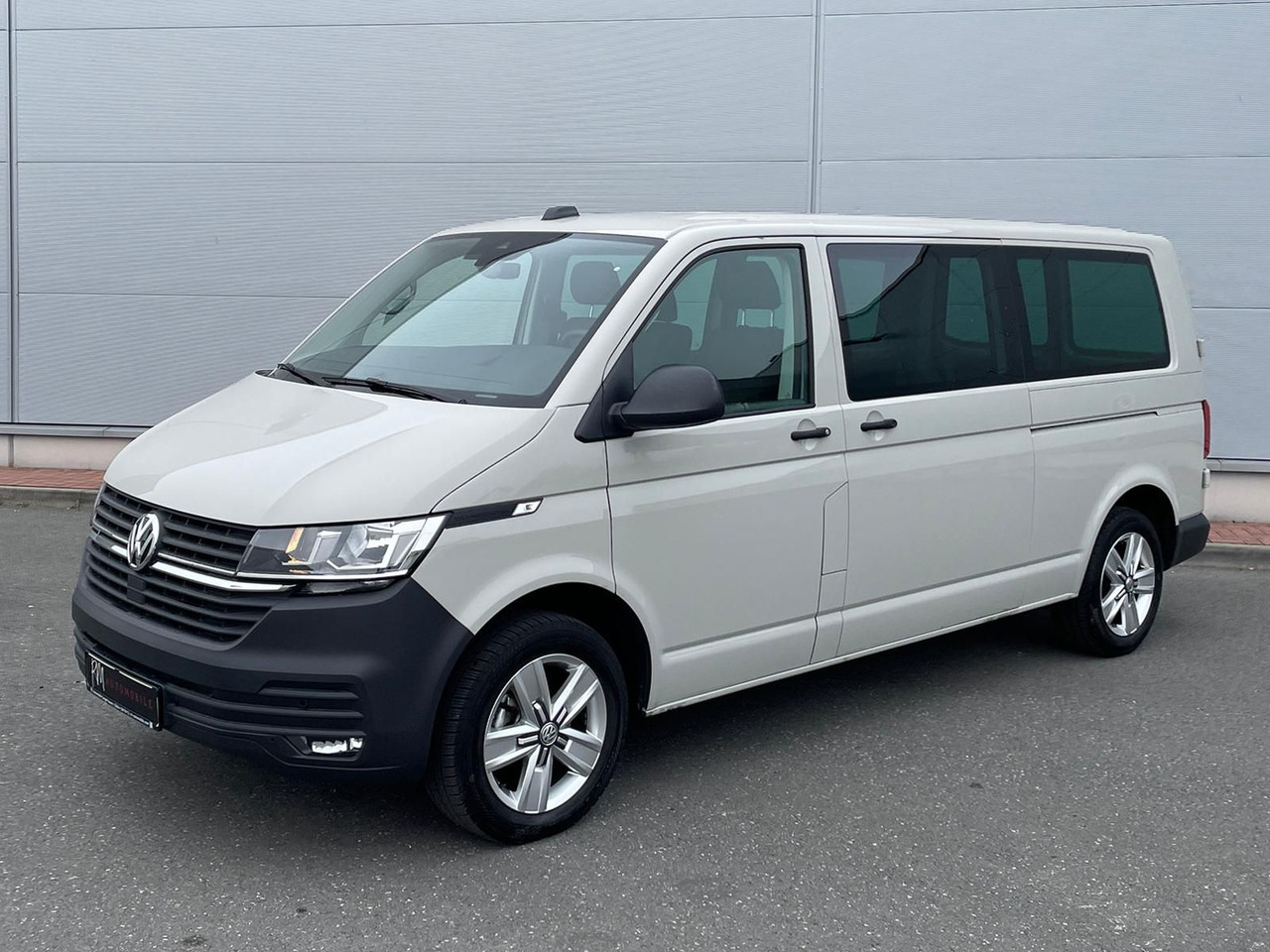 Volkswagen T6.1 Transporter 2.0 TDI lang 4MOTION SITZHZ NAV - Легковой автомобиль: фото 1 Volkswagen T6.1 Transporter 2.0 TDI lang 4MOTION SITZHZ NAV - Легковой автомобиль: фото 1