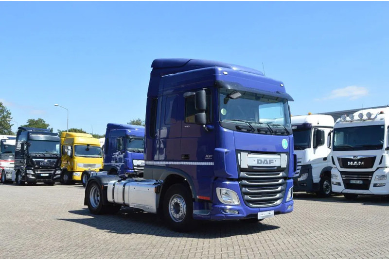 DAF XF 106.440 * EURO6 * 2 TANK * 1200L * 2 BED * - Тягач: фото 1 DAF XF 106.440 * EURO6 * 2 TANK * 1200L * 2 BED * - Тягач: фото 1