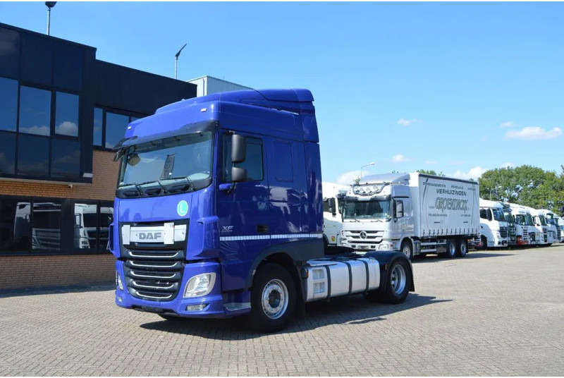 DAF XF 106.440 * EURO6 * 2X TANK * 4X2 * 2X BED * - Тягач: фото 1 DAF XF 106.440 * EURO6 * 2X TANK * 4X2 * 2X BED * - Тягач: фото 1