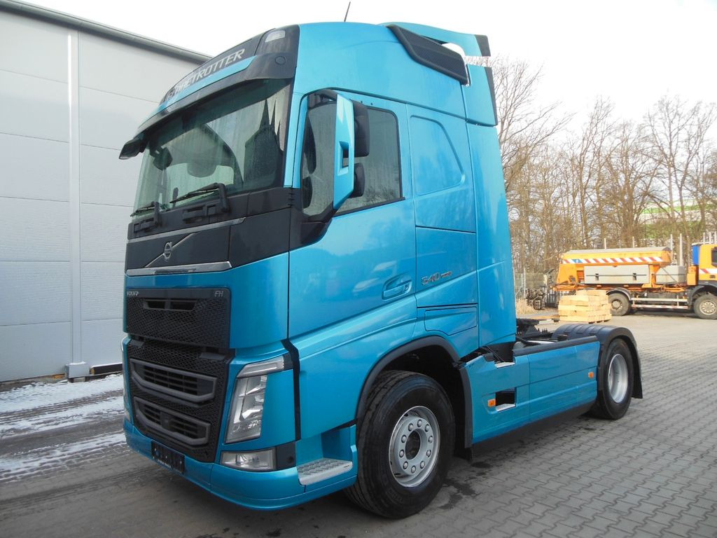 Volvo FH 13/540, KIPPHYDRAULIK, 3 STÜCKS!!! - Тягач: фото 1 Volvo FH 13/540, KIPPHYDRAULIK, 3 STÜCKS!!! - Тягач: фото 1