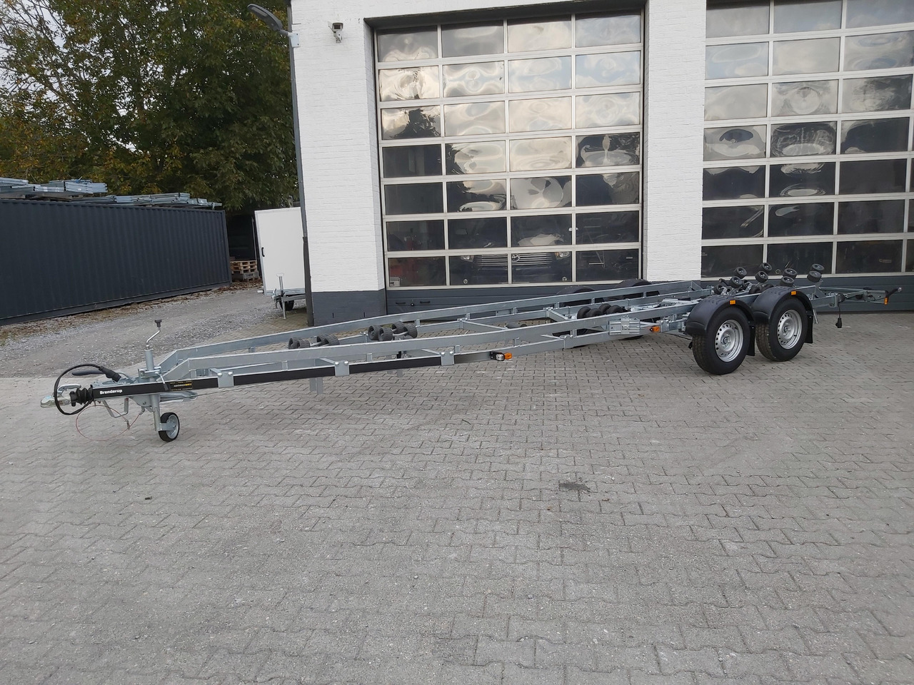 Brenderup Bootstrailer 26300TB SR X-Line bis 7,8 26 Fuß Superrollen Windenstand 3000kg Abverkauf - Лодочный прицеп: фото 1 Brenderup Bootstrailer 26300TB SR X-Line bis 7,8 26 Fuß Superrollen Windenstand 3000kg Abverkauf - Лодочный прицеп: фото 1