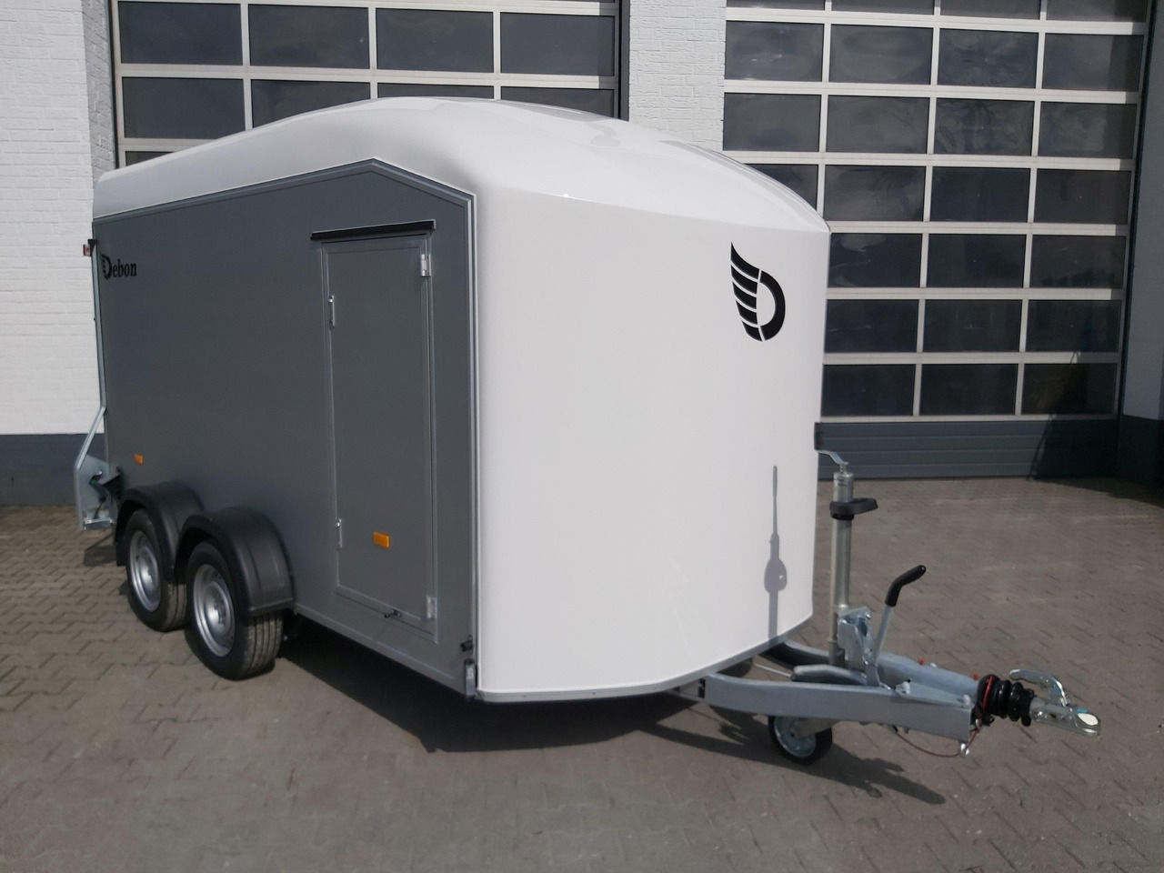 Cargo Roadster 700 plus 375x180x200cm Alu Poly weiß Seitentür Pullman 100km/H 2600kg - Прицеп-фургон: фото 1 Cargo Roadster 700 plus 375x180x200cm Alu Poly weiß Seitentür Pullman 100km/H 2600kg - Прицеп-фургон: фото 1