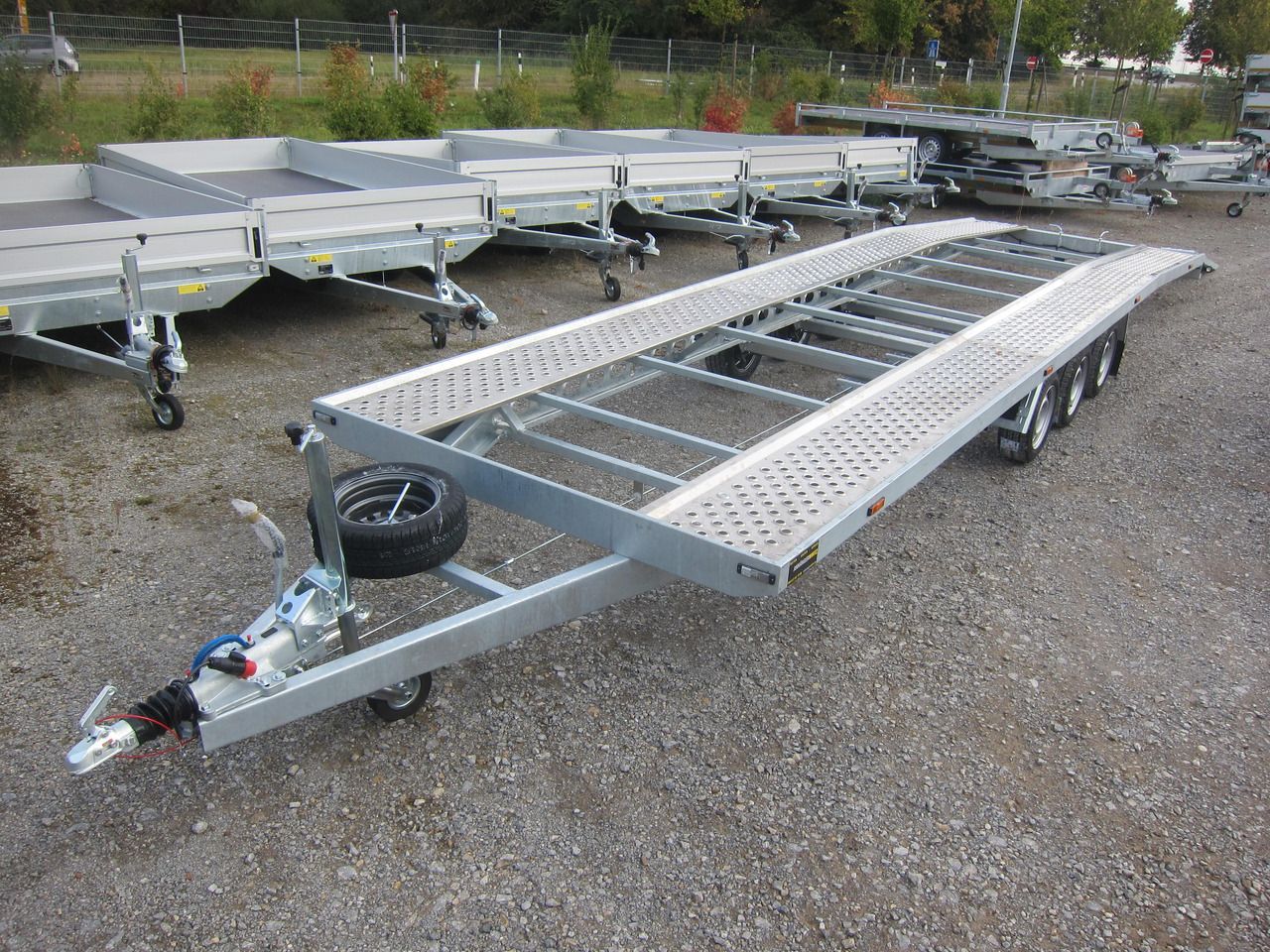 Cartrailer 3500 easyload knicklader 805x205cm Tridem 13" 3500kg für 2 PKW - Прицеп-автовоз: фото 1 Cartrailer 3500 easyload knicklader 805x205cm Tridem 13" 3500kg für 2 PKW - Прицеп-автовоз: фото 1