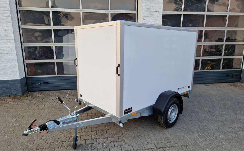 Saris Koffer GO 256 134 1350 1 GFK weiß (S) 1350kg Modell 2024 - Прицеп-фургон: фото 1 Saris Koffer GO 256 134 1350 1 GFK weiß (S) 1350kg Modell 2024 - Прицеп-фургон: фото 1