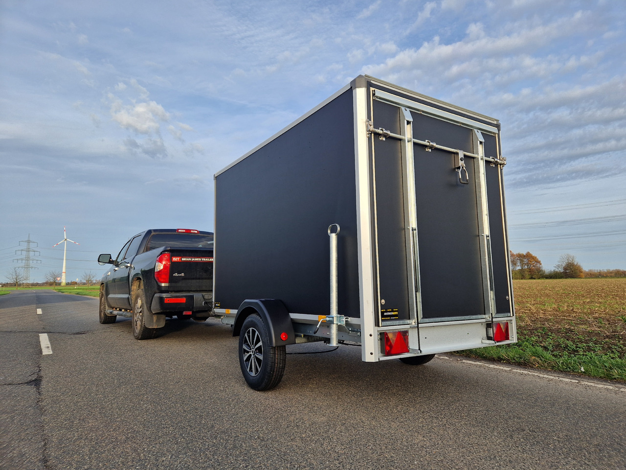 Variant C1315 C2 Edition black 258x148x157cm Aluf. Heckrampe Seitentür 1350kg 100 km/H black deal в лизинг Variant C1315 C2 Edition black 258x148x157cm Aluf. Heckrampe Seitentür 1350kg 100 km/H black deal: фото 12