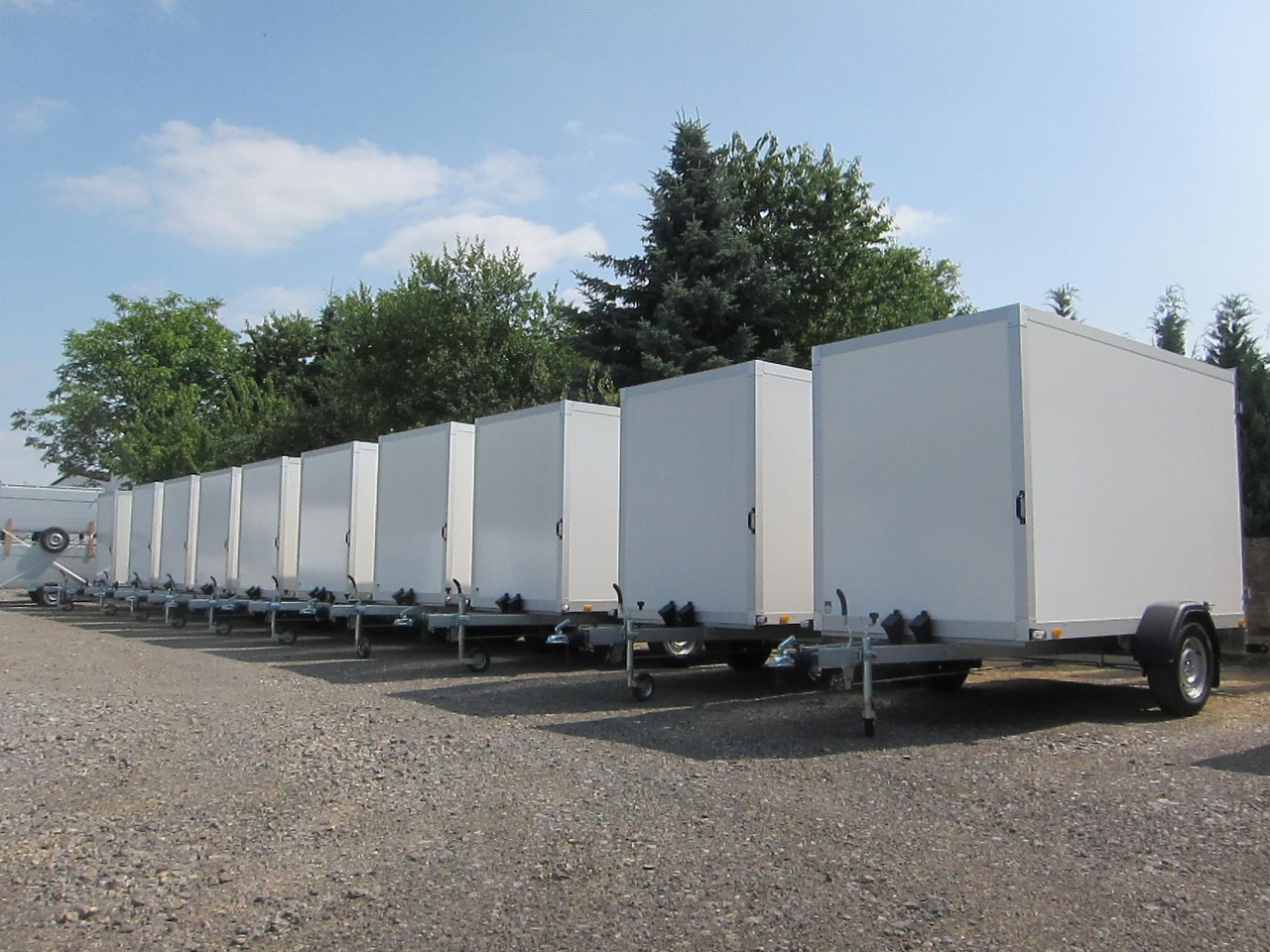 WM Meyer Koffer AZ 1330/151 S30 301x151x185cm Profi (M) 1300kg gebraucht EZ 03.2022 - Прицеп-фургон: фото 1 WM Meyer Koffer AZ 1330/151 S30 301x151x185cm Profi (M) 1300kg gebraucht EZ 03.2022 - Прицеп-фургон: фото 1