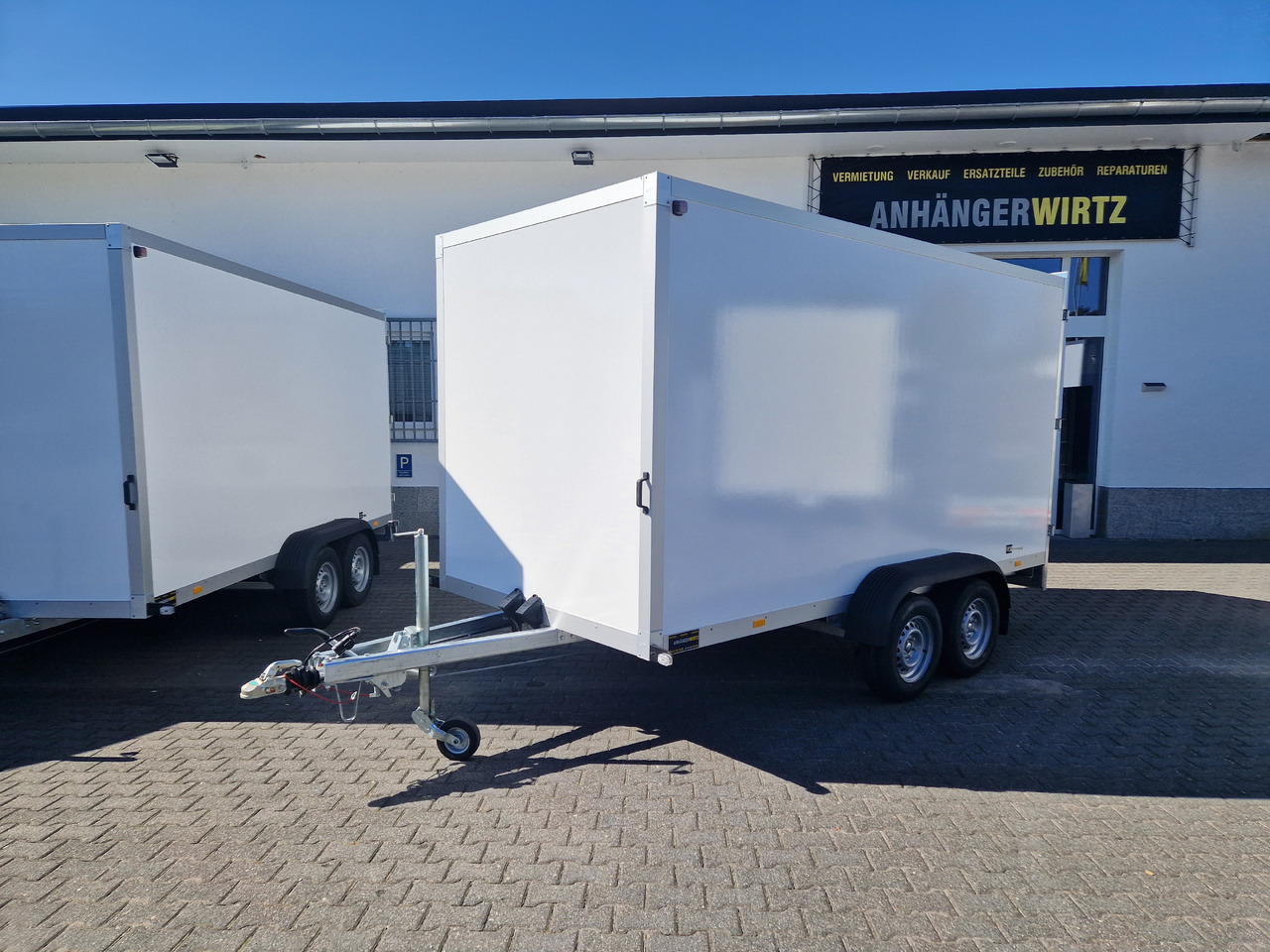 WM Meyer Koffer AZ 2740/185 S35 401x185x205cm (XL) 2700kg Januar Aktion - Прицеп-фургон: фото 1 WM Meyer Koffer AZ 2740/185 S35 401x185x205cm (XL) 2700kg Januar Aktion - Прицеп-фургон: фото 1