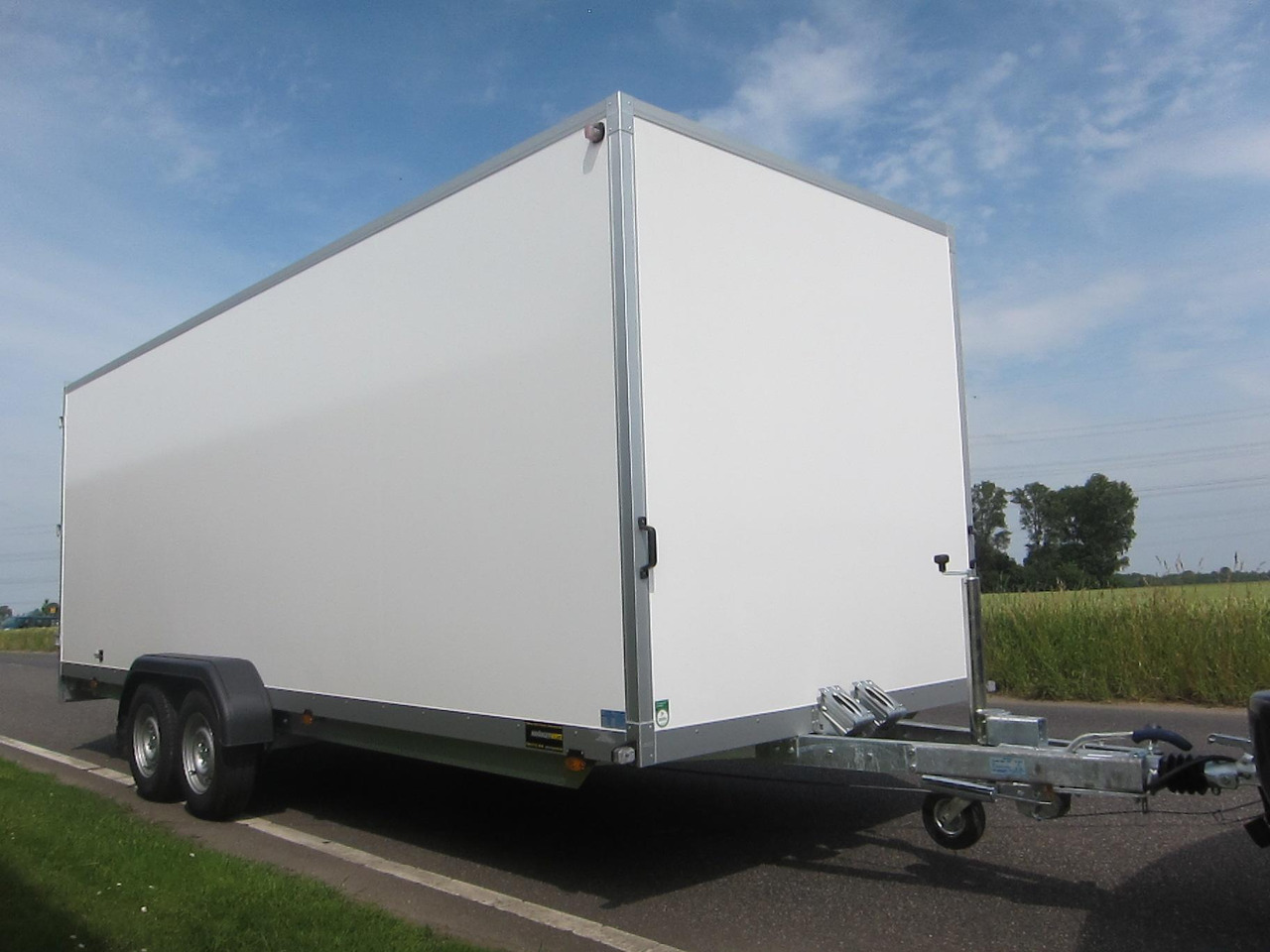 WM Meyer Kofferanhänger AZ 3560/200 S40 601x200x205cm 3500kg preorder Aktion - Прицеп-фургон: фото 1 WM Meyer Kofferanhänger AZ 3560/200 S40 601x200x205cm 3500kg preorder Aktion - Прицеп-фургон: фото 1