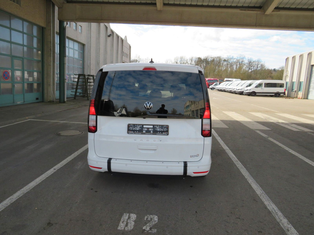 Volkswagen Caddy Maxi 2.0 TDI Rollstuhlumbau Taxirampe - Легковой автомобиль: фото 5 Volkswagen Caddy Maxi 2.0 TDI Rollstuhlumbau Taxirampe - Легковой автомобиль: фото 5
