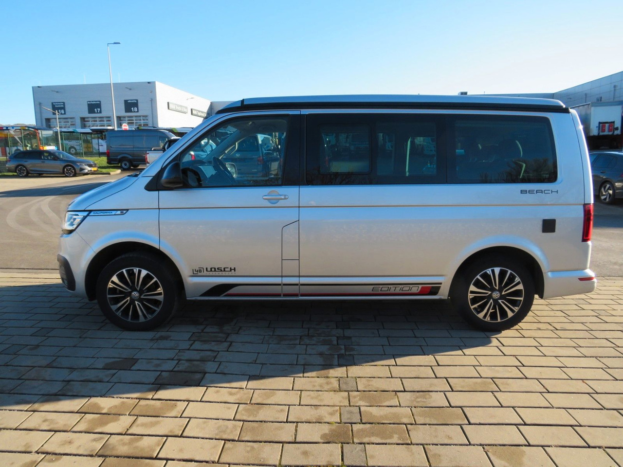 Volkswagen T6.1 California Beach Camper Edition - Легковой автомобиль: фото 3 Volkswagen T6.1 California Beach Camper Edition - Легковой автомобиль: фото 3