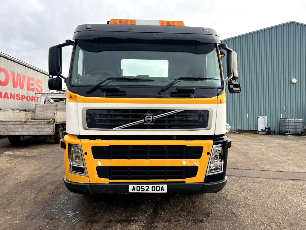 VOLVO FM9 260 6X2 - Грузовик-шасси: фото 4 VOLVO FM9 260 6X2 - Грузовик-шасси: фото 4