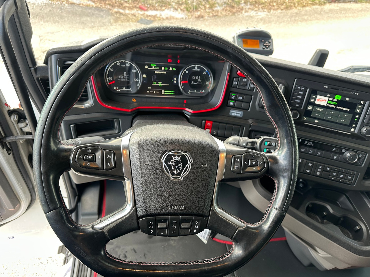 SCANIA S580 V8 4x2 - Тягач: фото 2 SCANIA S580 V8 4x2 - Тягач: фото 2