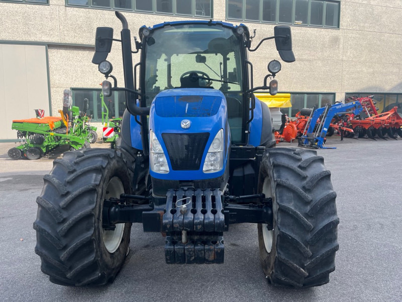 New Holland T 5.95 DC - Трактор: фото 2 New Holland T 5.95 DC - Трактор: фото 2