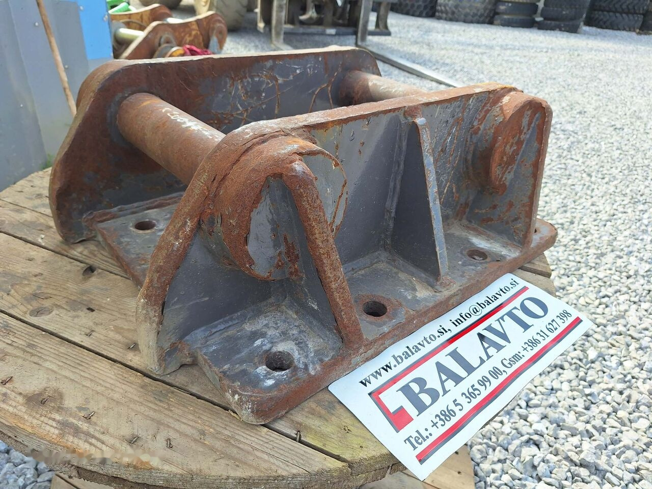 Attachment plate S80 - Сцепное устройство для Экскаваторов: фото 1